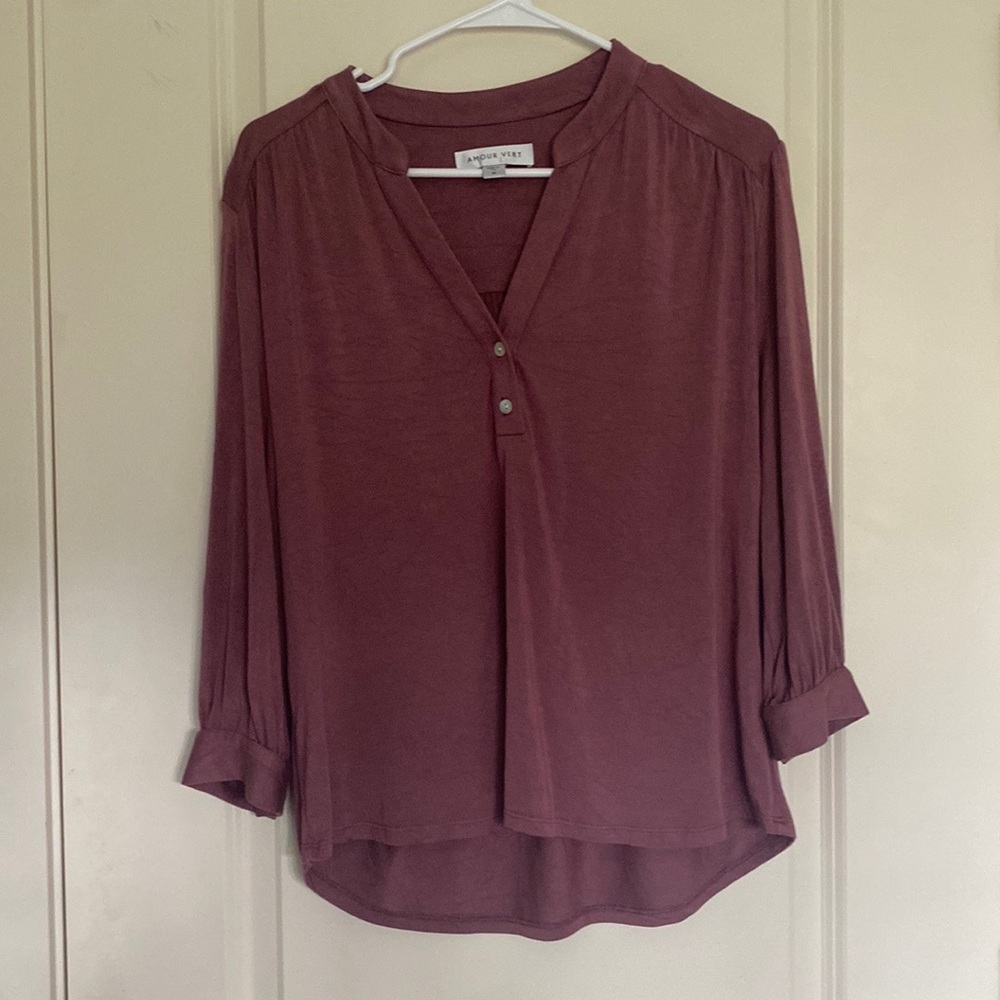 Amour Vert Dusky Rose Henley